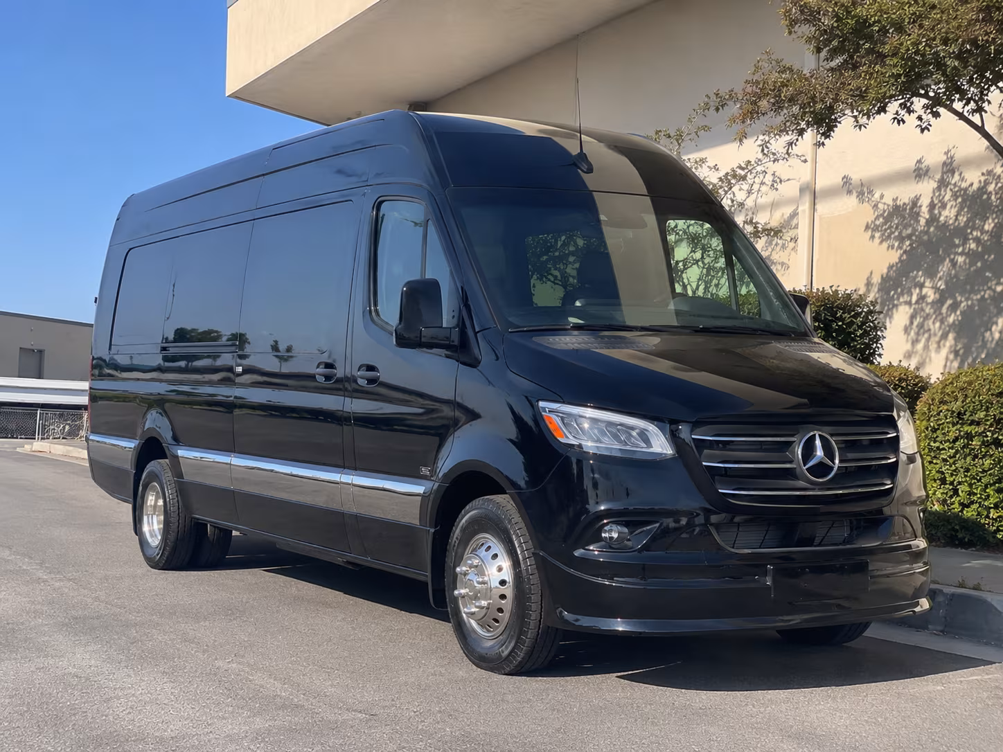 find transportation for your next bachelor or bachelorette party 3